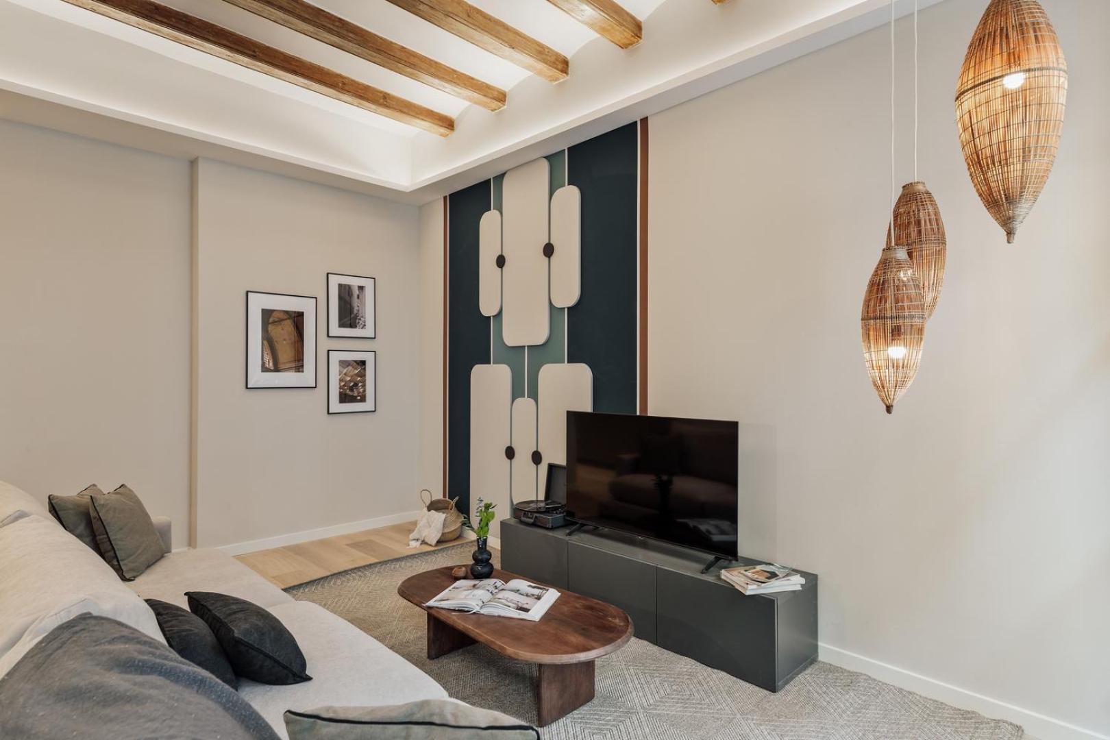 Cesme - 2 Bedrooms And Balcony In Sant Pere Barcelona