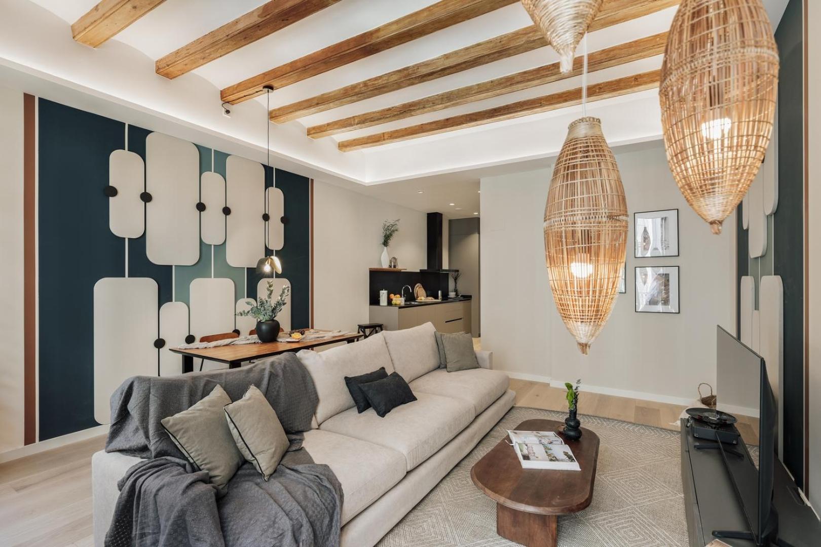 Cesme - 2 Bedrooms And Balcony In Sant Pere Apartment Barcelona